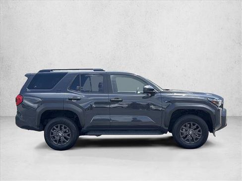 Used 2025 Toyota 4Runner SR5 AWD/4WD image 4