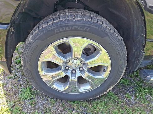 Used 2020 RAM 1500 Big Horn AWD/4WD image 4