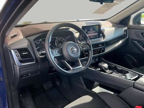 Certified 2023 Nissan Rogue S FWD image 17