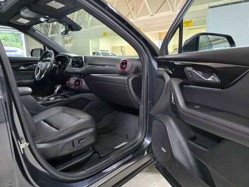 Used 2021 Chevrolet Blazer RS w/ Enhanced Convenience Package image 13