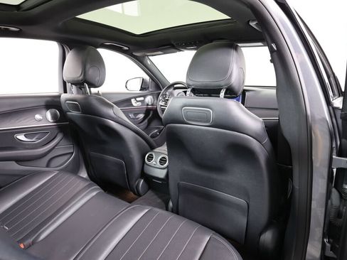 Used 2019 Mercedes-Benz E 300 4MATIC image 21