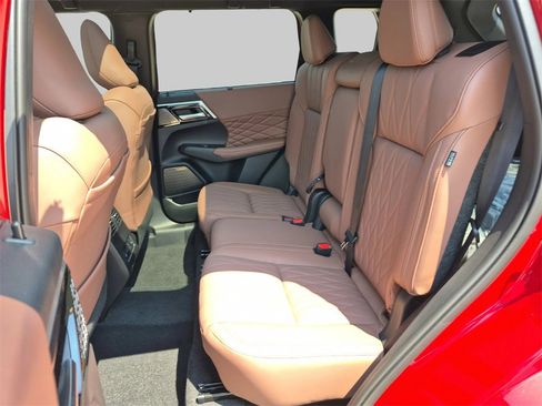 New 2025 Mitsubishi Outlander SEL image 22