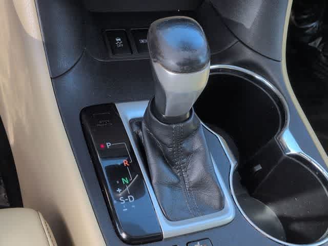 Used 2016 Toyota Highlander XLE AWD/4WD image 35