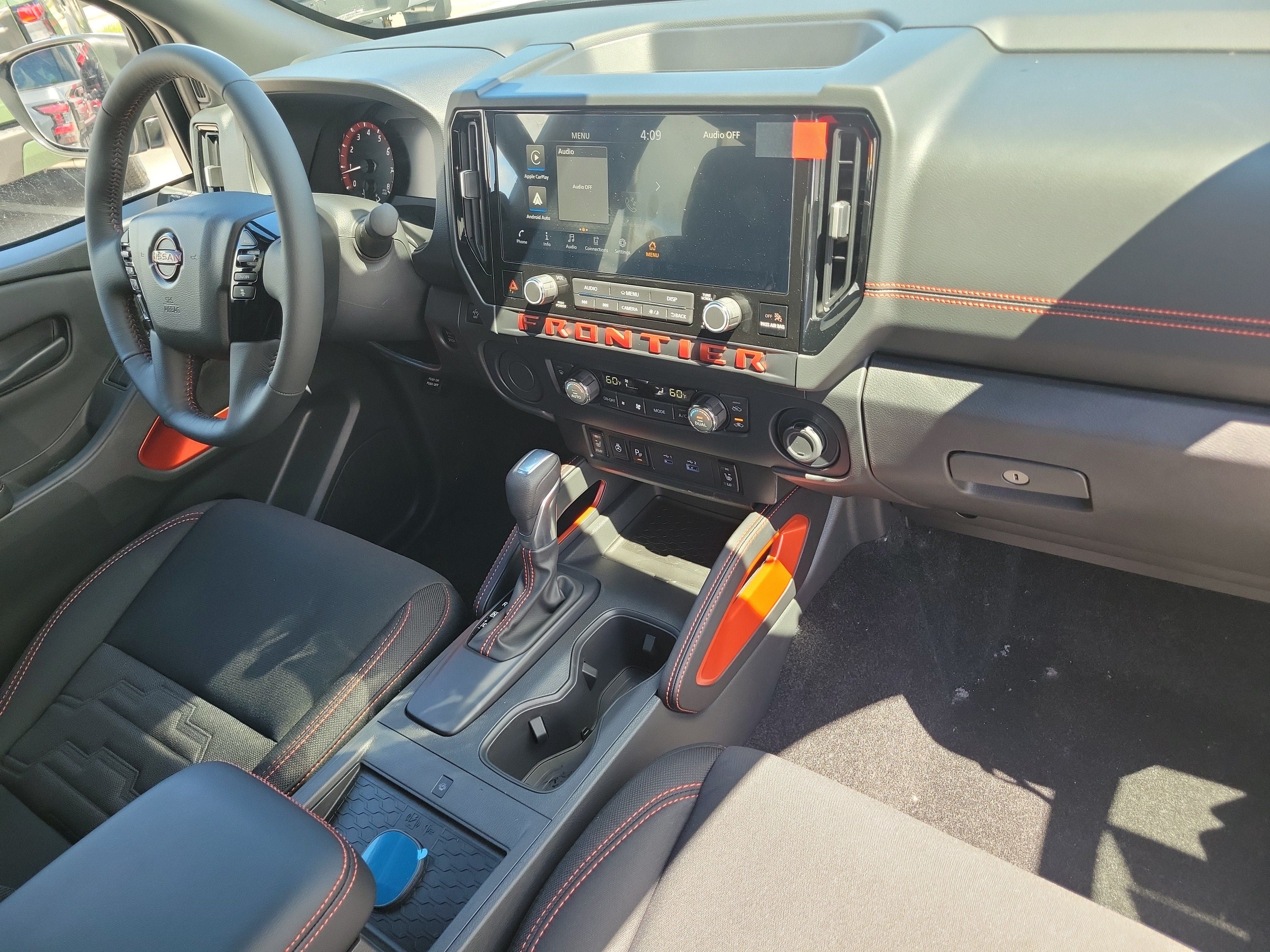 New 2027 Nissan Frontier PRO-4X w/ Pro Convenience Package RWD image 12