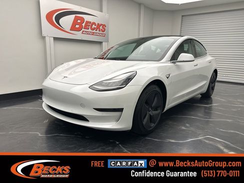 Used 2020 Tesla Model 3 Standard Range Plus image 1