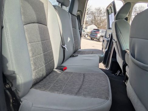 Used 2014 RAM 1500 Outdoorsman image 16