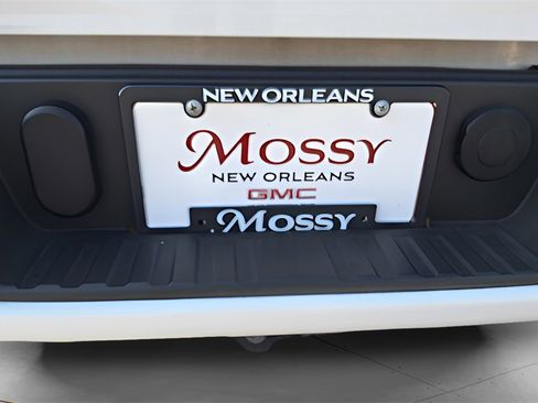 Used 2021 Chevrolet Colorado LT w/ Fleet Safety Package image 26