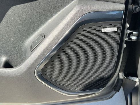 Used 2025 GMC Acadia Elevation image 24