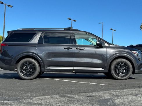 New 2026 Kia Carnival SX Prestige image 3