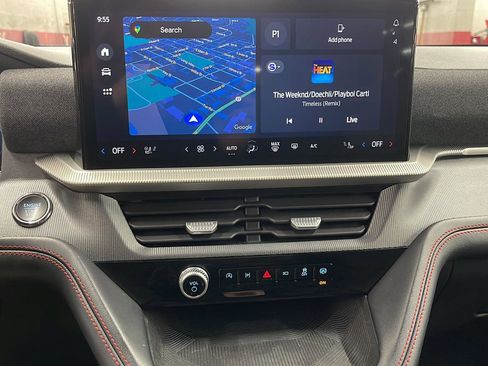 Used 2025 Ford Explorer ST-Line w/ ST-Line Street Pack image 18