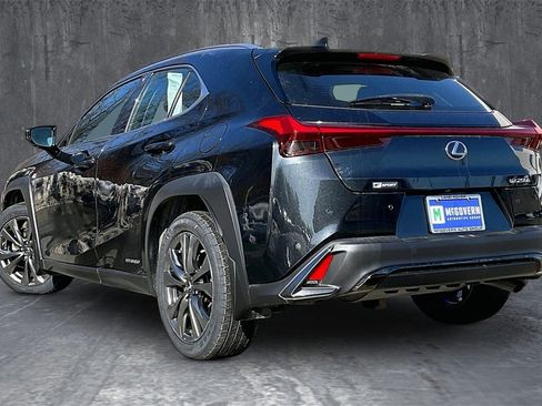 Used 2019 Lexus UX 250h F Sport w/ F Sport Premium Package image 4