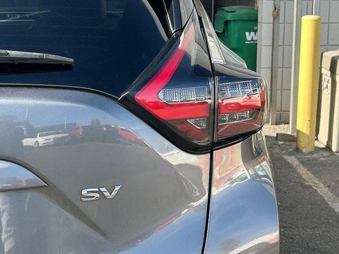 Used 2023 Nissan Murano SV FWD image 13