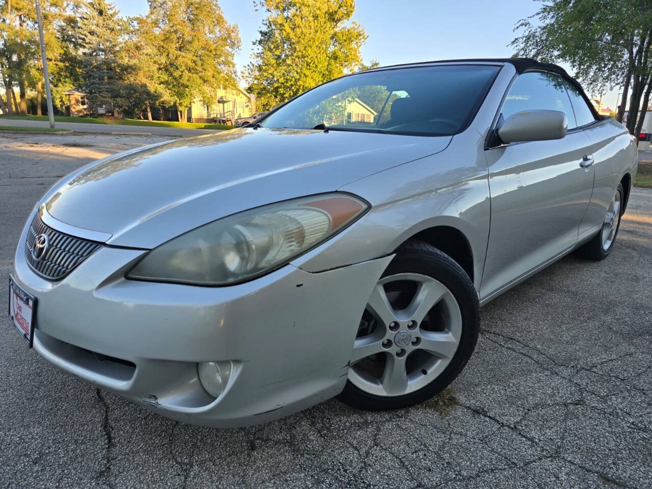 Used 2005 Toyota Solara SE FWD image 2
