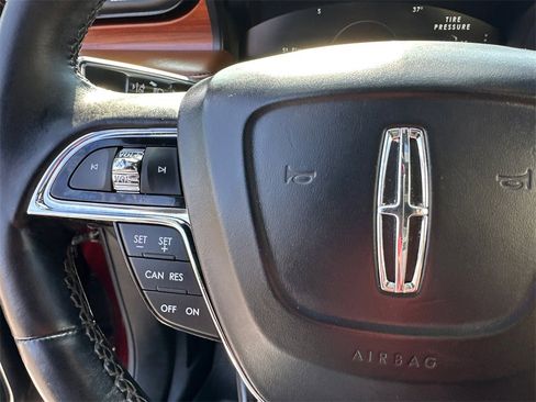 Used 2022 Lincoln Nautilus Reserve image 26