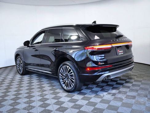 Certified 2022 Lincoln Corsair AWD w/ Premium Package image 6