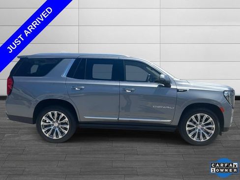 Used 2022 GMC Yukon Denali w/ Denali Premium Package AWD/4WD image 2