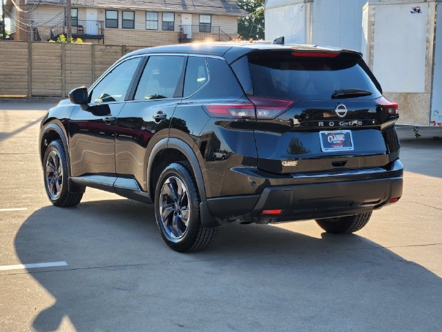 Used 2026 Nissan Rogue SV FWD image 3