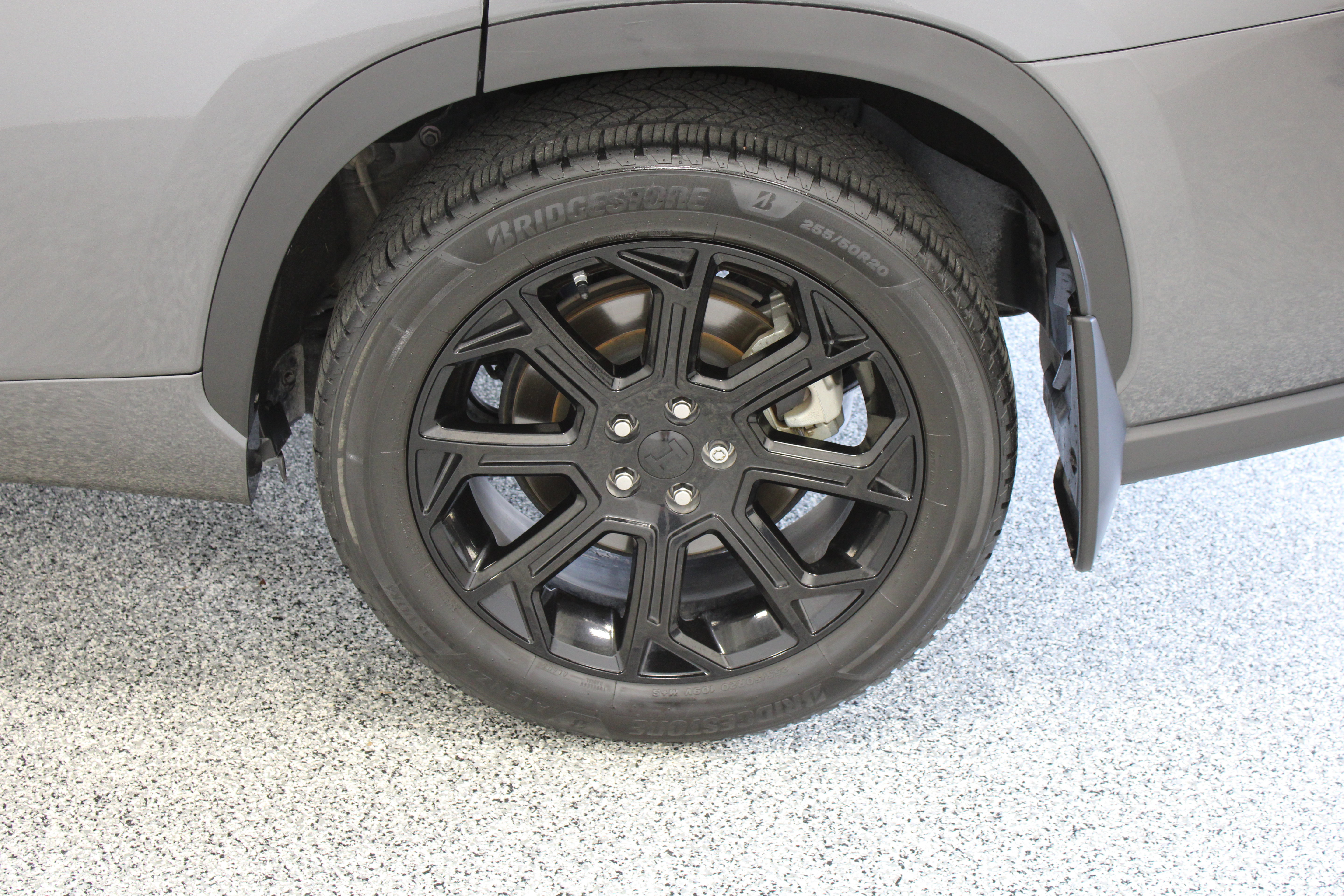 Used 2023 Toyota Highlander LE FWD image 10