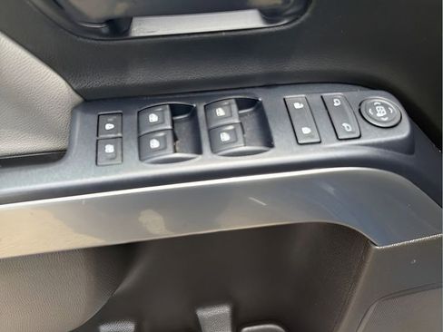 Used 2018 Chevrolet Silverado 1500 LT w/ Texas Edition RWD image 19