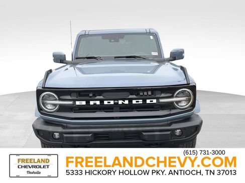 Used 2025 Ford Bronco Outer Banks image 9
