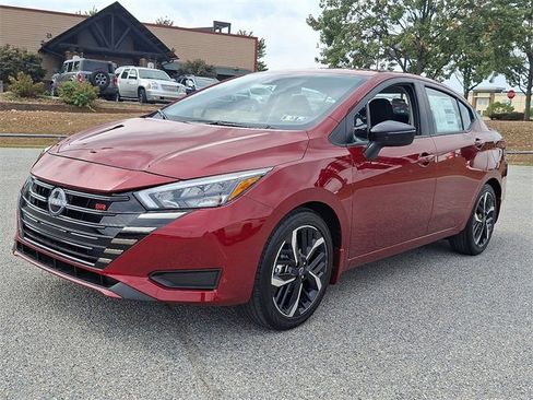 New 2025 Nissan Versa SR w/ Trunk Package image 5