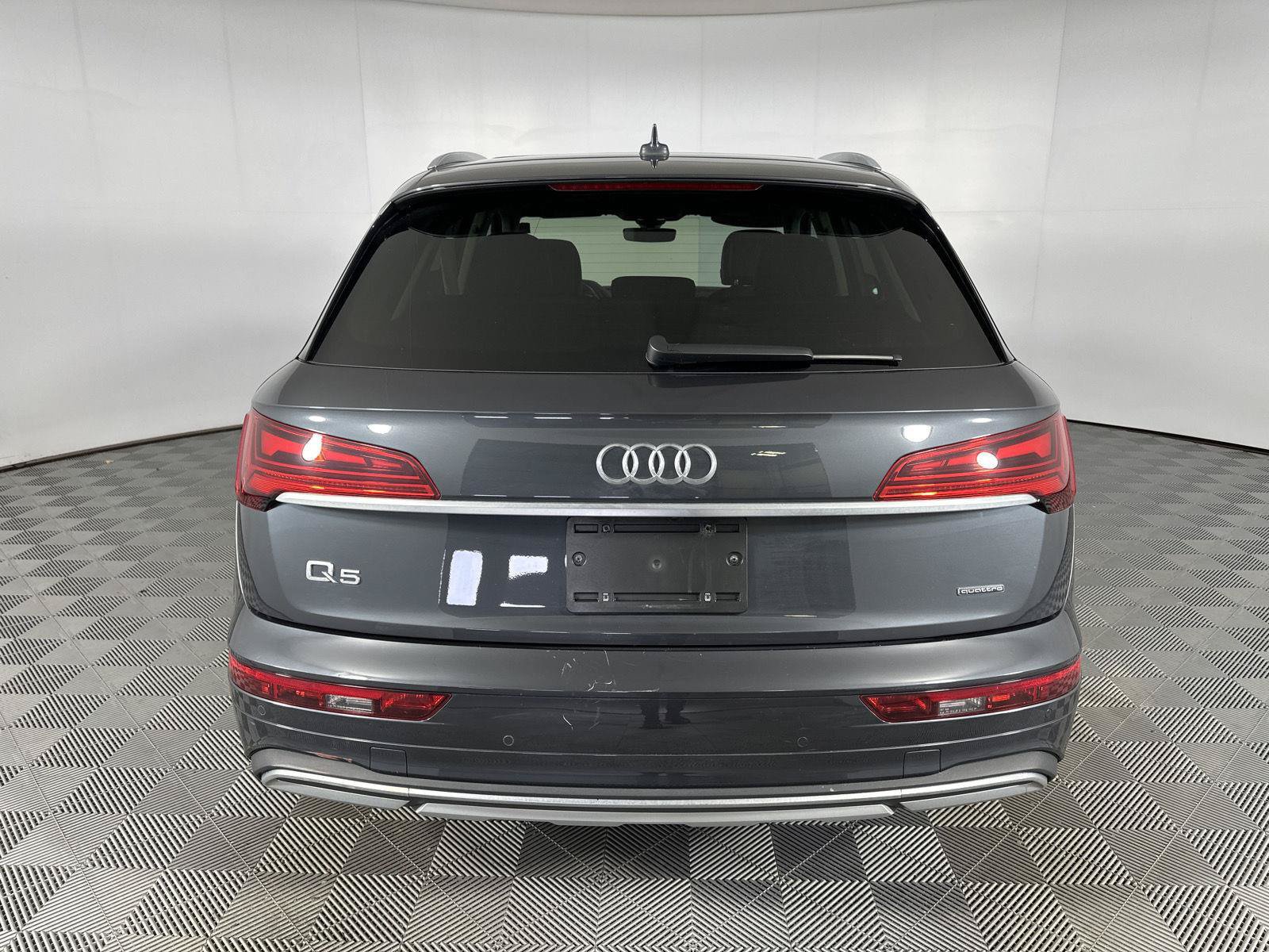 Used 2021 Audi Q5 2.0T Premium Plus w/ Premium Plus Package AWD/4WD image 25