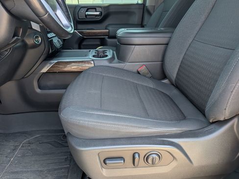 Used 2020 GMC Sierra 1500 Elevation w/ Elevation Value Package AWD/4WD image 8