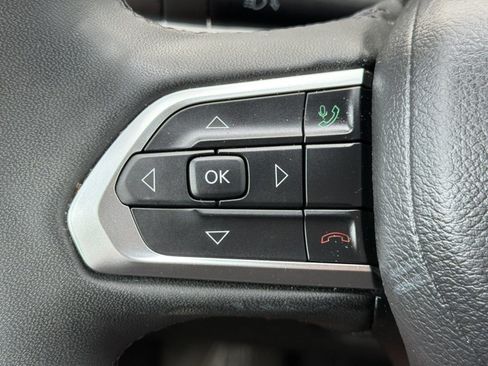 Used 2025 Jeep Compass Limited AWD/4WD image 17
