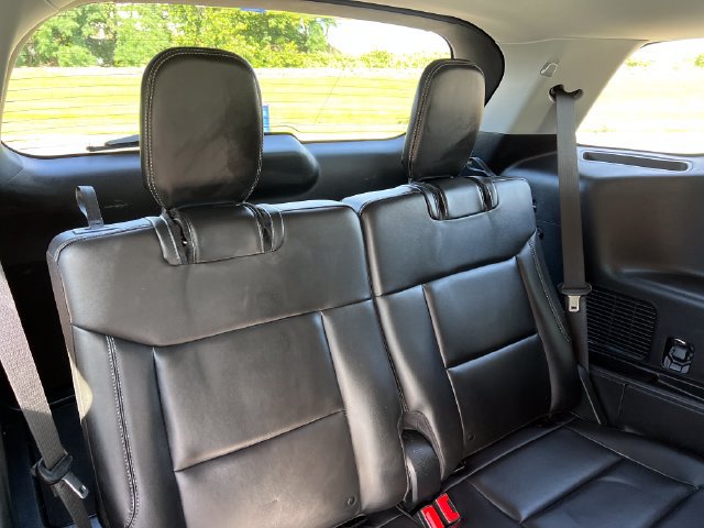 Certified 2023 Ford Explorer XLT w/ Equipment Group 202A AWD/4WD image 32