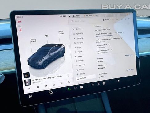Used 2022 Tesla Model Y Long Range AWD/4WD image 6