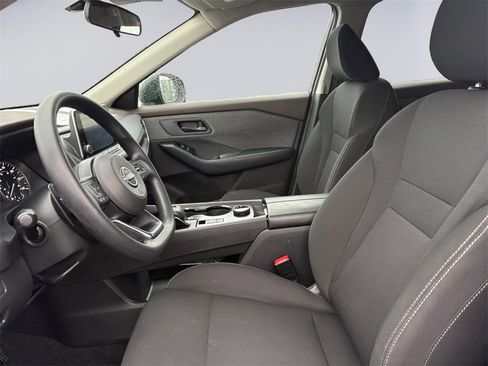 Used 2023 Nissan Rogue S image 15