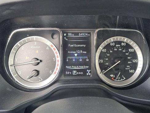 Used 2017 Nissan Titan Platinum Reserve image 23