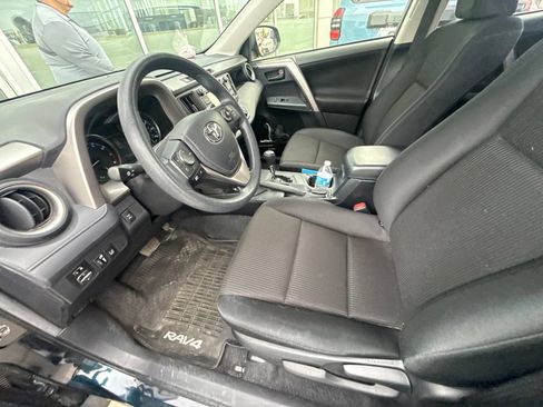 Used 2018 Toyota RAV4 LE w/ All Weather Liner Package AWD/4WD image 16