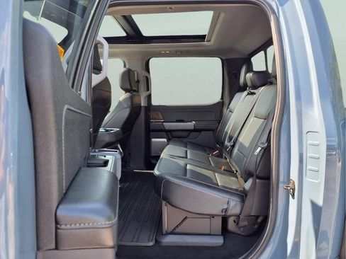 Used 2023 Ford F250 Lariat w/ Sport Appearance Package AWD/4WD image 15