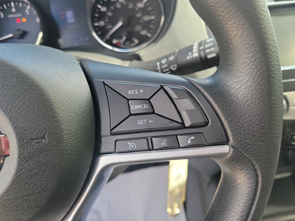 Used 2018 Nissan Rogue S FWD image 20