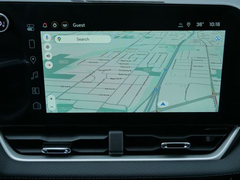 New 2026 Chevrolet Equinox LT w/ Convenience Package II image 7