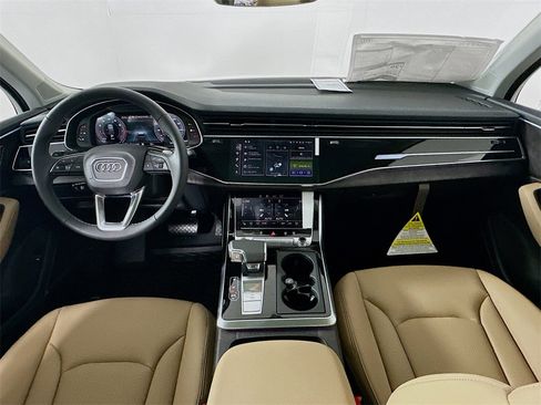 New 2025 Audi Q7 3.0T Premium Plus image 3