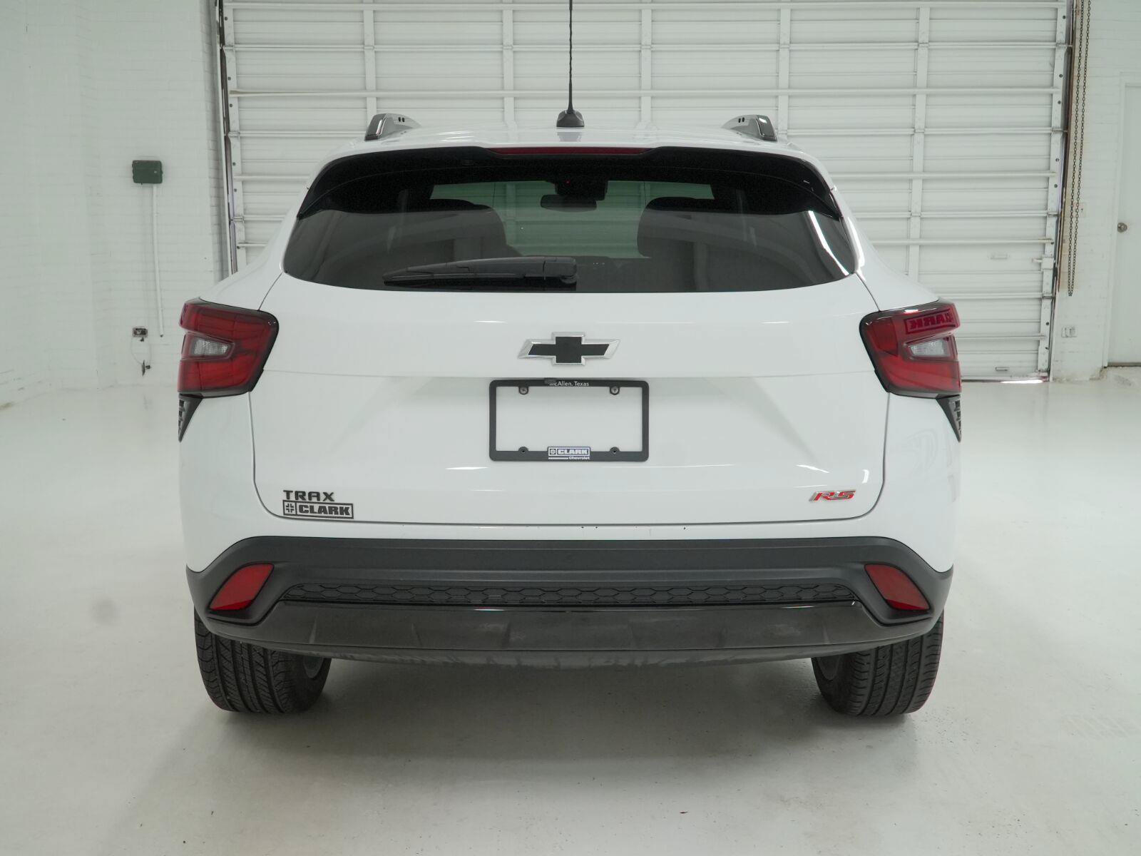 Used 2025 Chevrolet Trax RS w/ Driver Confidence Package FWD image 24