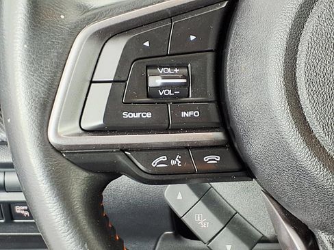 Used 2019 Subaru Crosstrek 2.0i Premium w/ Eyesight System AWD/4WD image 17