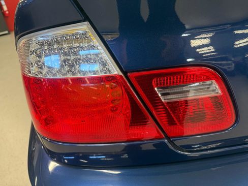 Used 2004 BMW M3 Convertible RWD image 11