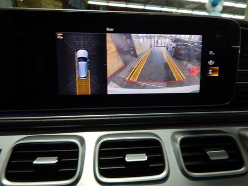 Used 2022 Mercedes-Benz GLE 350 4MATIC w/ AMG Line Exterior image 27