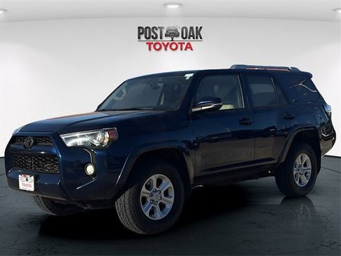 Used 2016 Toyota 4Runner SR5 Premium image 3