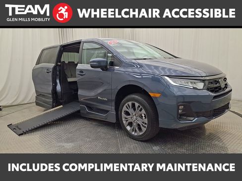 Used 2026 Honda Odyssey Touring image 1