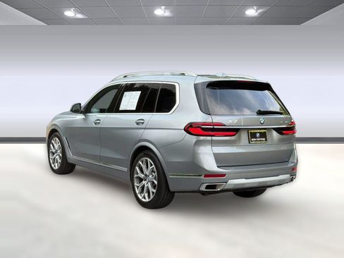 Used 2026 BMW X7 xDrive40i AWD/4WD image 3