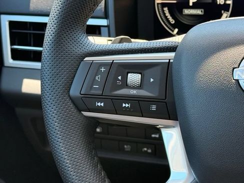 New 2026 Nissan Rogue SL AWD/4WD image 25