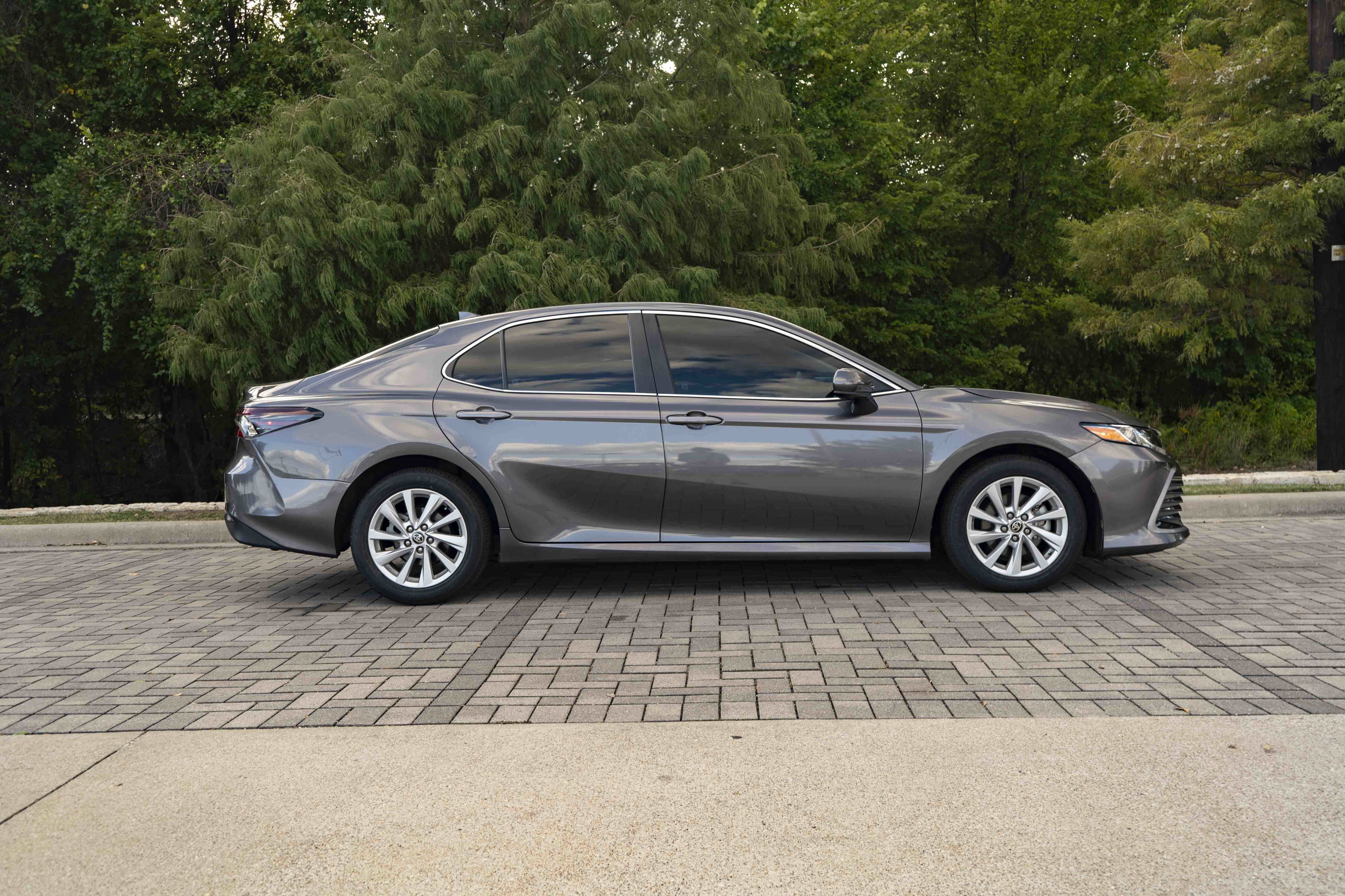 Used 2024 Toyota Camry LE FWD image 9
