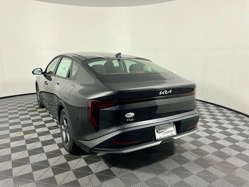 New 2025 Kia K4 LXS image 6