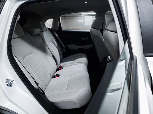 Certified 2023 Honda HR-V LX image 34