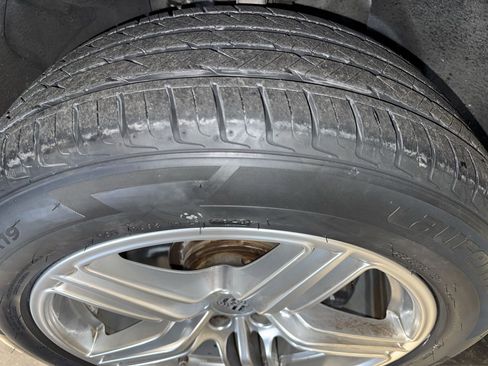 Used 2019 Porsche Macan image 11