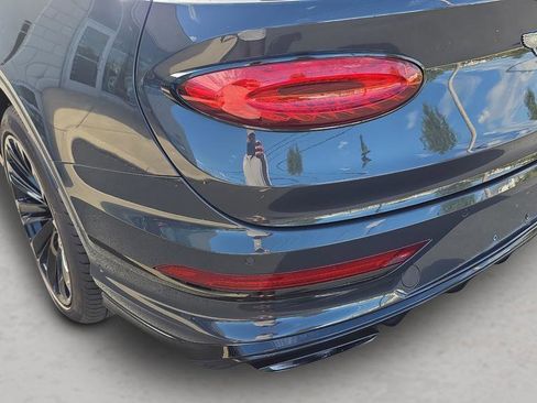 Used 2021 Bentley Bentayga Speed image 15